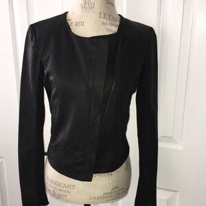 VEDA SOFT GENUINE LEATHER ZIPPER FRONT MOTO TYPE JACKET SIZE SMALL